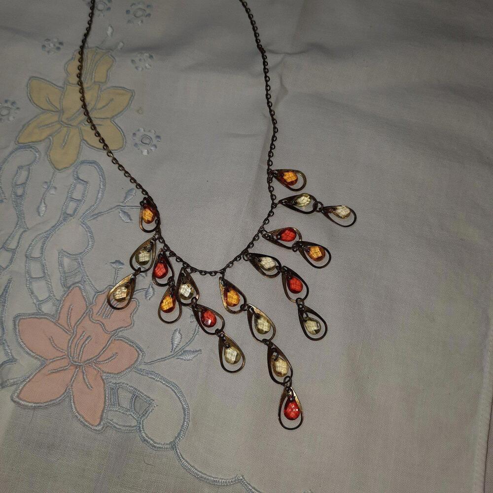 Lightweight vintage necklace